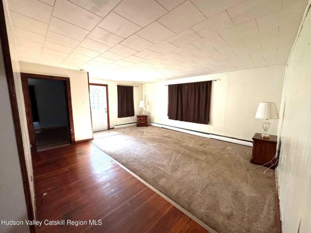 573 Manorville Road, Saugerties, NY 12477 - Photo 5 of 16