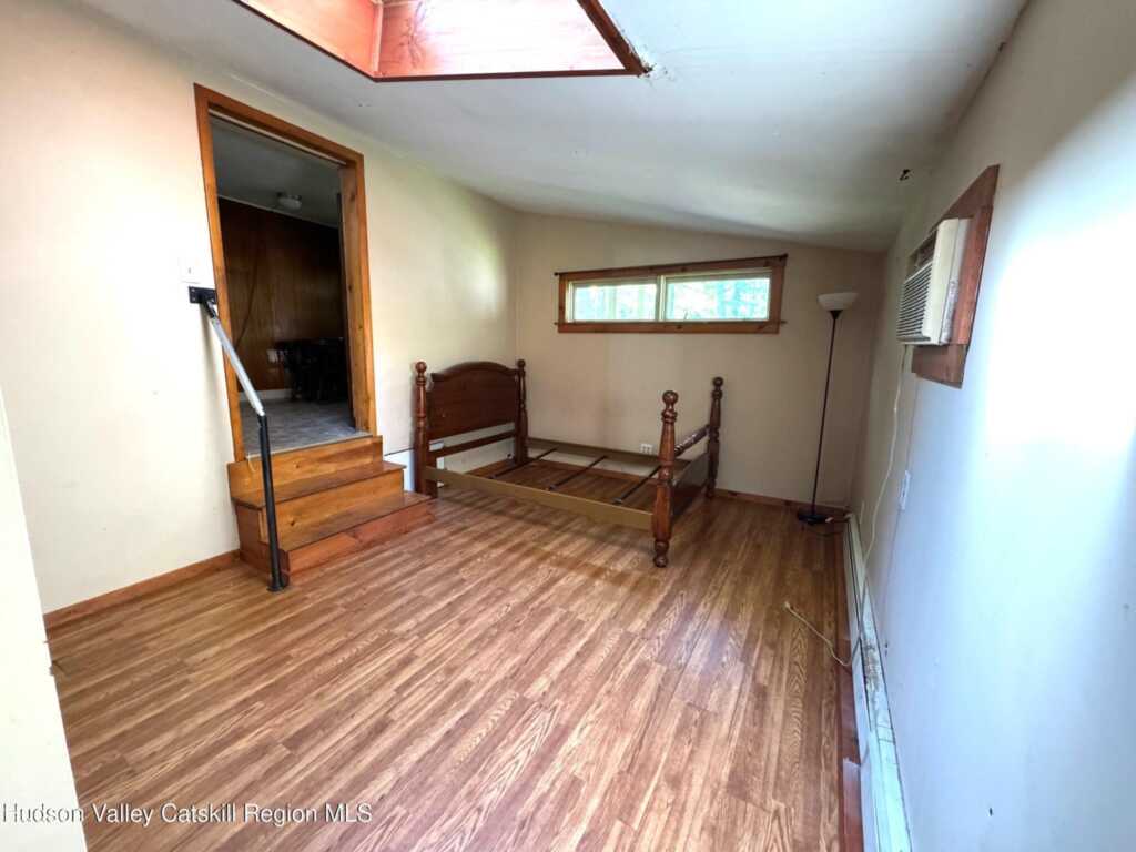 573 Manorville Road, Saugerties, NY 12477 - Photo 8 of 16