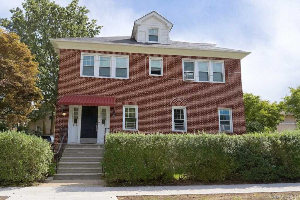 9 9th Street, Unit #1st Floor, New Rochelle, NY 10801 - Photo 1 of 10