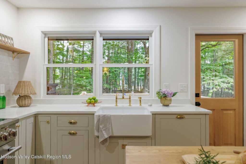16 Marko Grove, Woodstock, NY 12498 - Photo 13 of 37