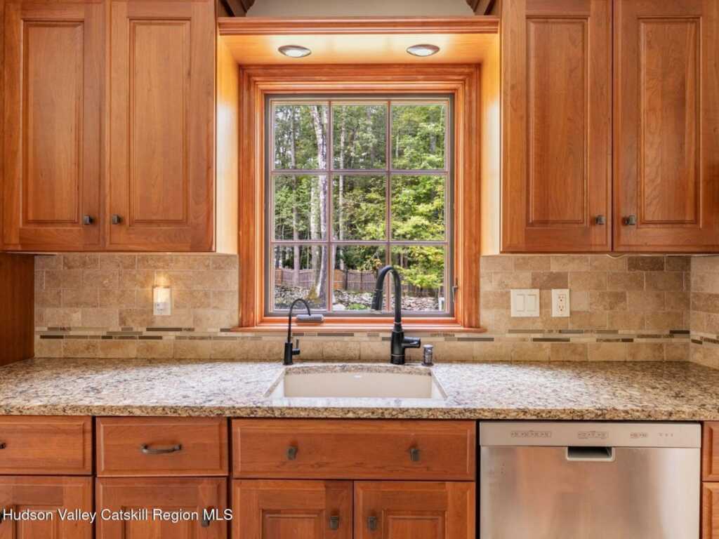 10 Niles Drive, Woodstock, NY 12498 - Photo 17 of 48