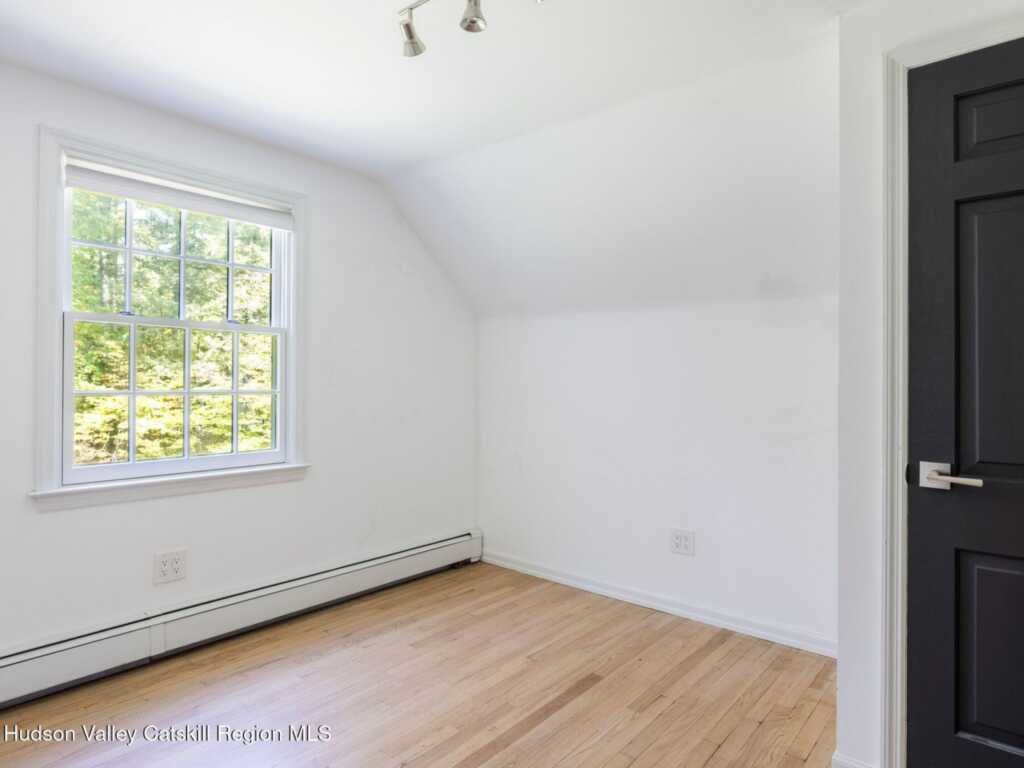 10 Niles Drive, Woodstock, NY 12498 - Photo 24 of 48
