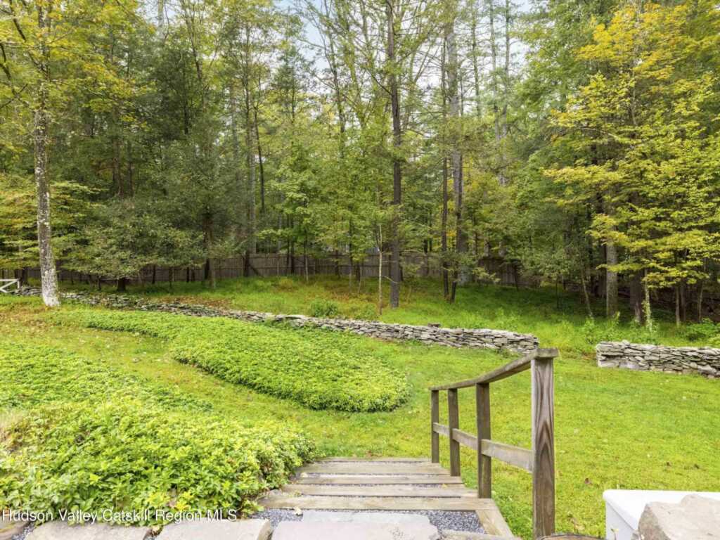 10 Niles Drive, Woodstock, NY 12498 - Photo 33 of 48