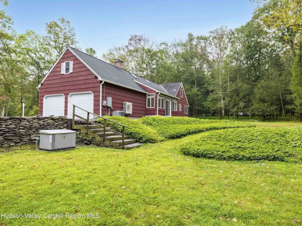 10 Niles Drive, Woodstock, NY 12498 - Photo 38 of 48