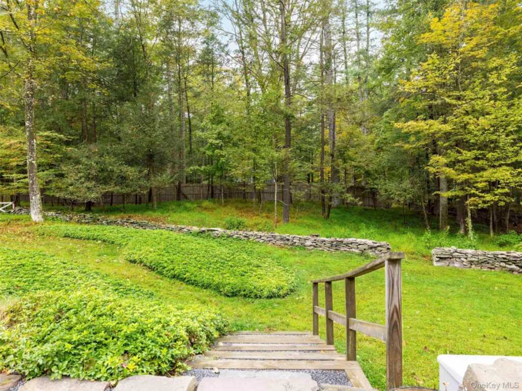 10 Niles Drive, Woodstock, NY 12498 - Photo 40 of 41