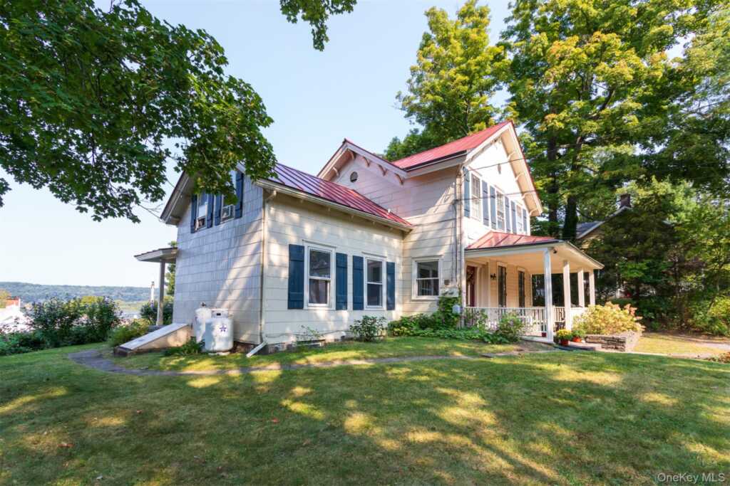 59 Orchard Drive, Rhinebeck, NY 12574 - Photo 2 of 18