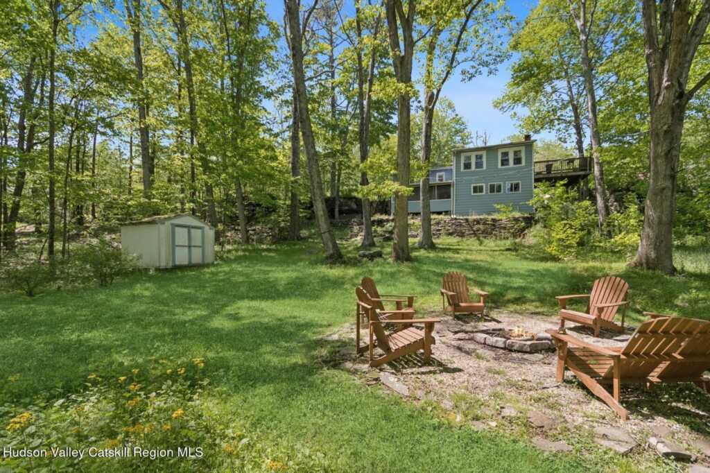 194 High Falls Road, Saugerties, NY 12477 - Photo 8 of 37