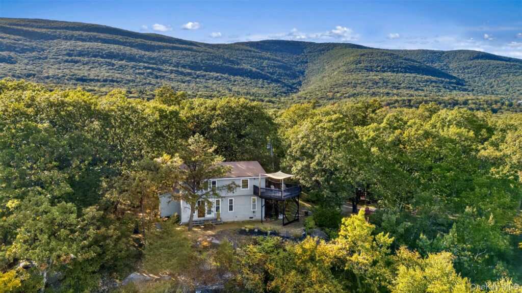764 Saug Woodstock Road, Saugerties, NY 12477 - Photo 4 of 45
