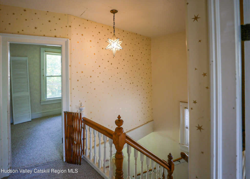 19 Johnston Avenue, Kingston, NY 12401 - Photo 16 of 38