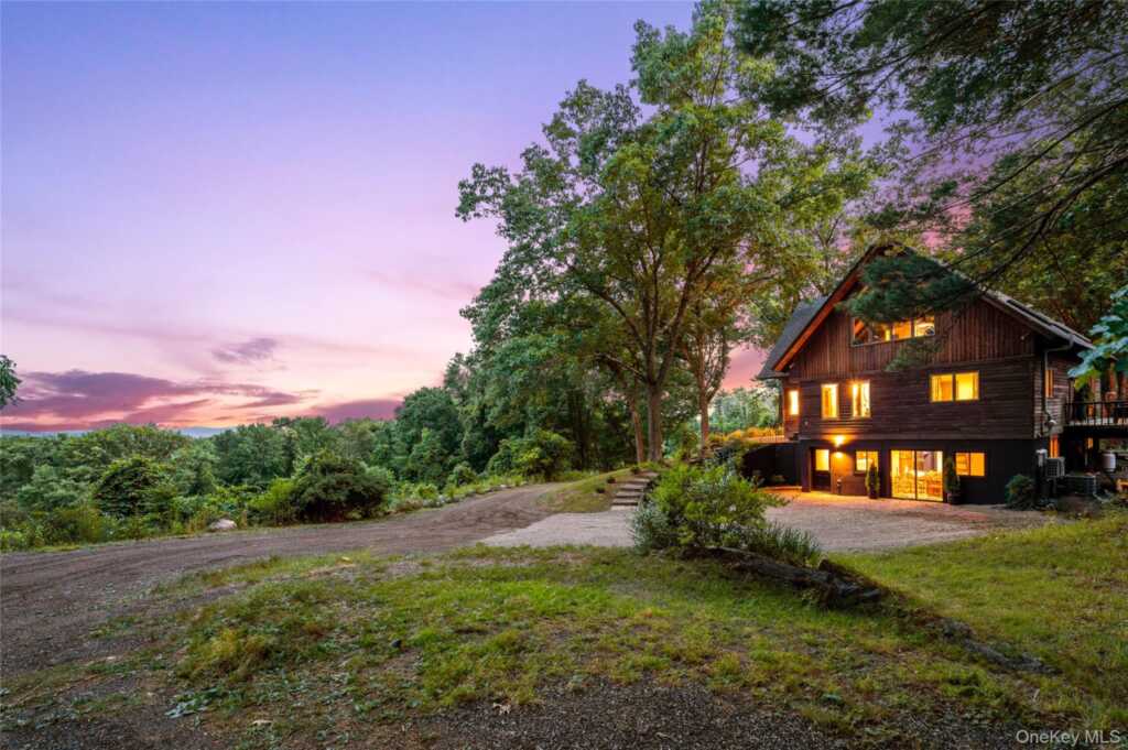 407 Boulevard, Kingston, NY 12401 - Photo 5 of 37