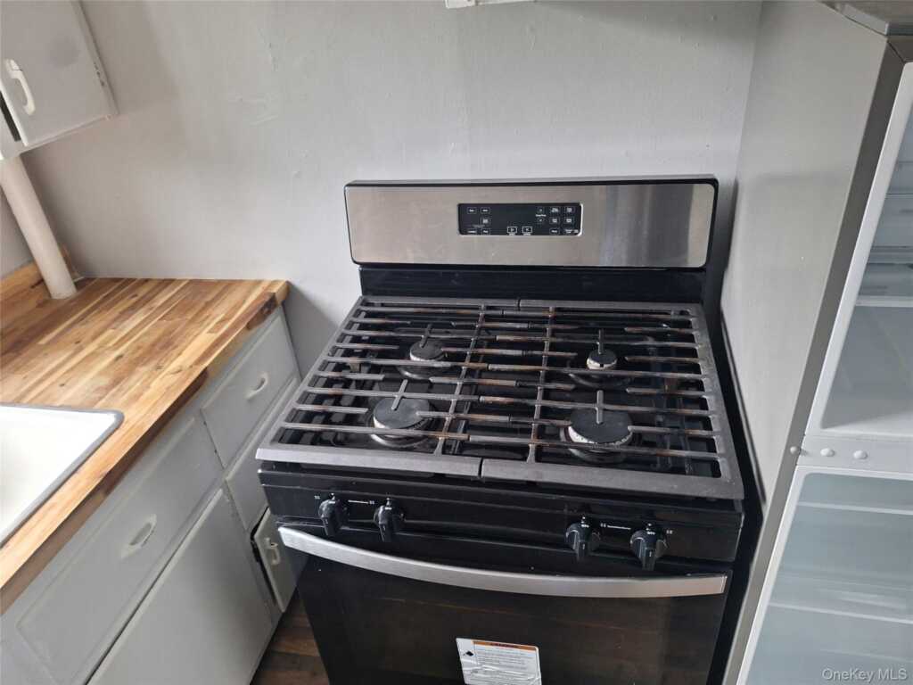 343 Washington Avenue, Unit #3, Kingston, NY 12401 - Photo 8 of 9