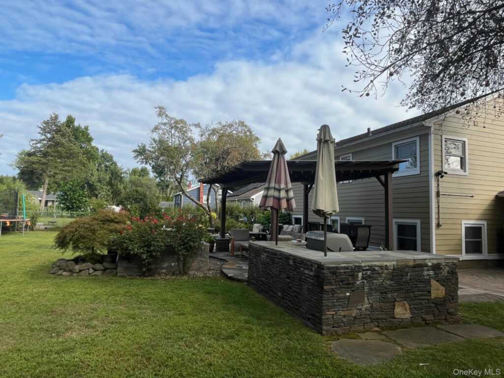 70 Stahlman Place, Kingston, NY 12401 - Photo 13 of 40