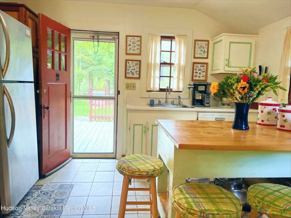 2 Fern Hollow Hollow, Woodstock, NY 12498 - Photo 8 of 29