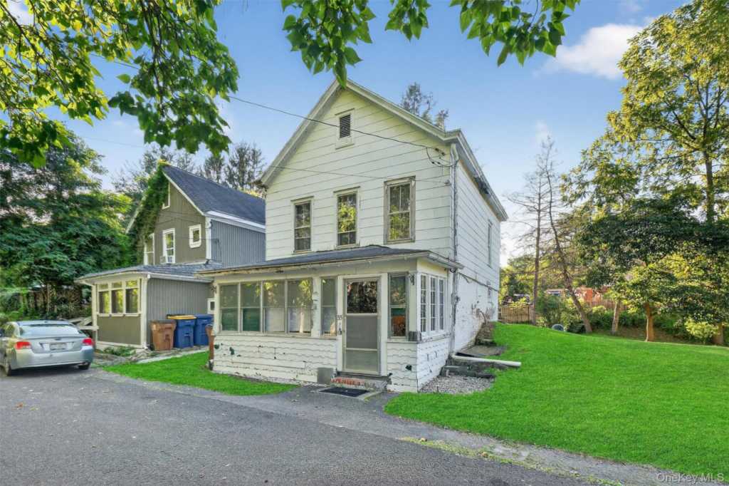 35 Rock Street, Kingston, NY 12401 - Photo 3 of 29