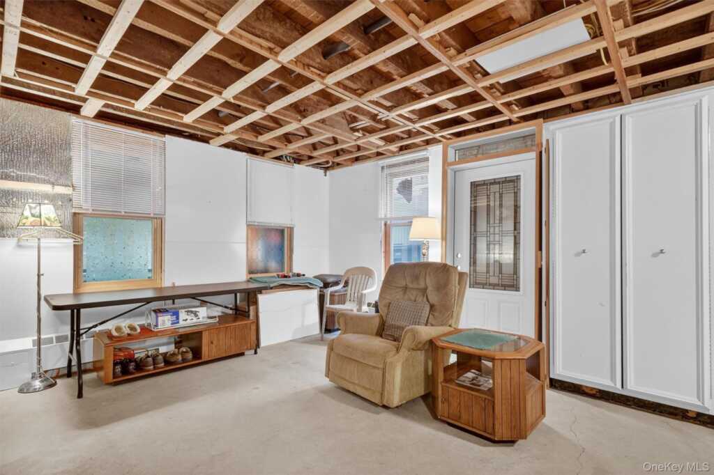 35 Rock Street, Kingston, NY 12401 - Photo 7 of 29
