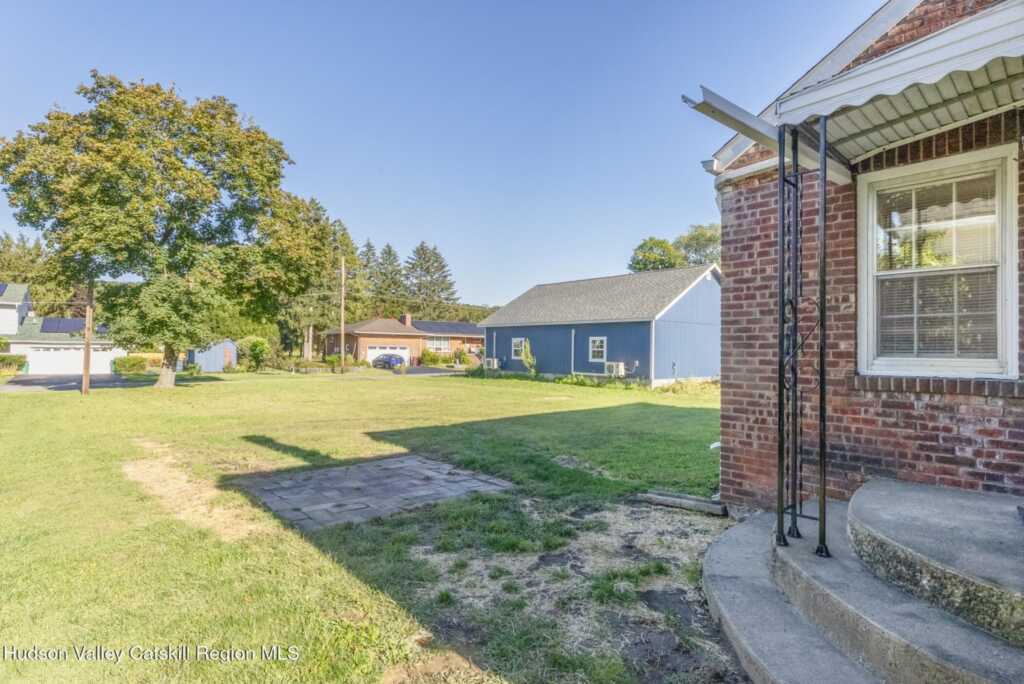 18 Bennett Avenue, Saugerties, NY 12477 - Photo 23 of 29