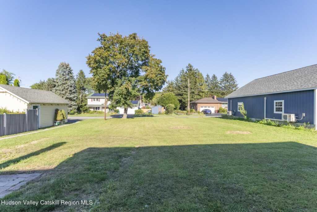 18 Bennett Avenue, Saugerties, NY 12477 - Photo 28 of 29