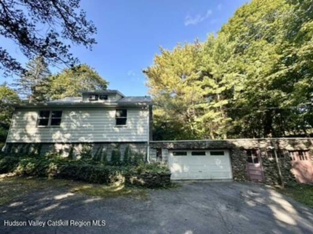 197 Old Route 32, Saugerties, NY 12477 - Photo 3 of 26