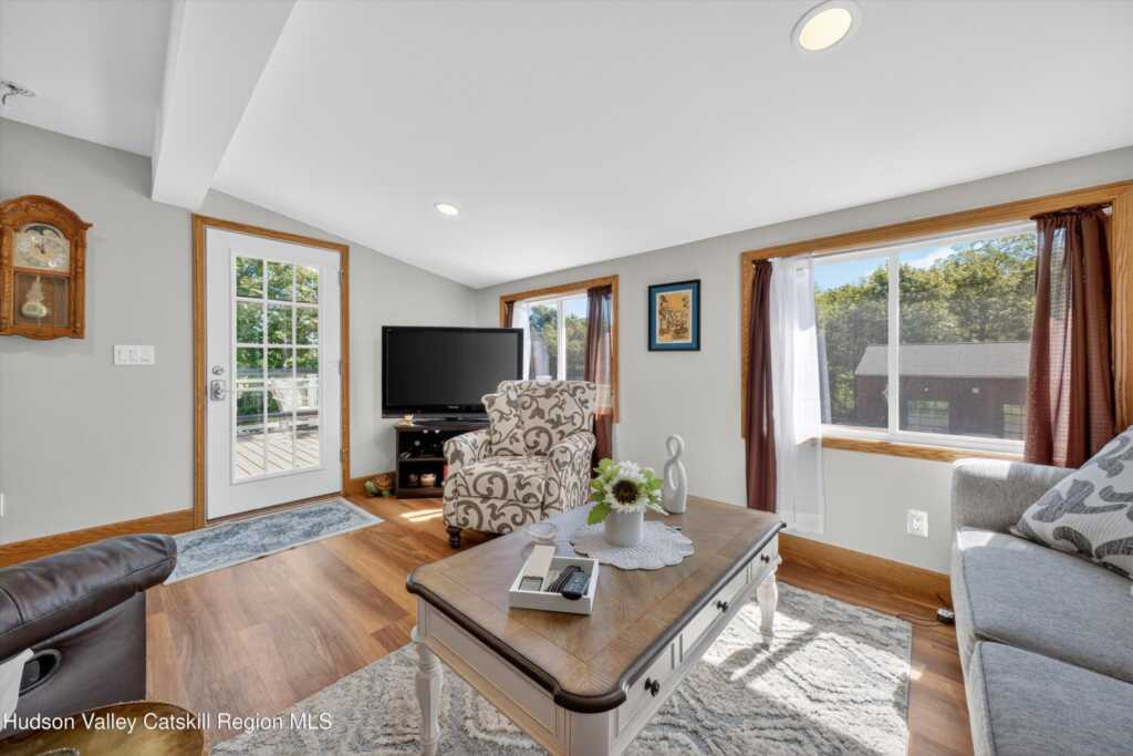 6 Hasbrouck Place, New Paltz, NY 12561 - Photo 11 of 38