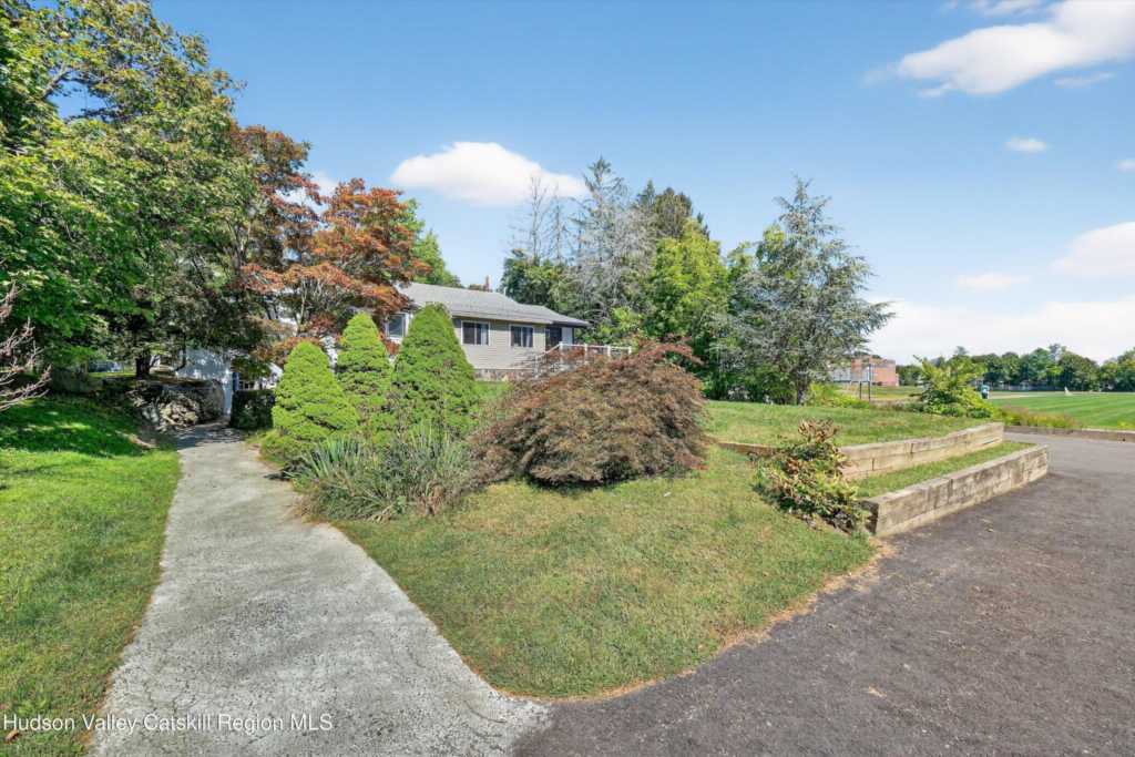 6 Hasbrouck Place, New Paltz, NY 12561 - Photo 20 of 38