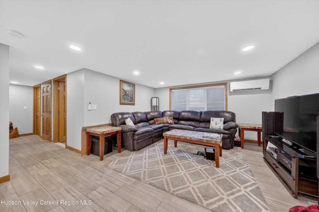 6 Hasbrouck Place, New Paltz, NY 12561 - Photo 25 of 38