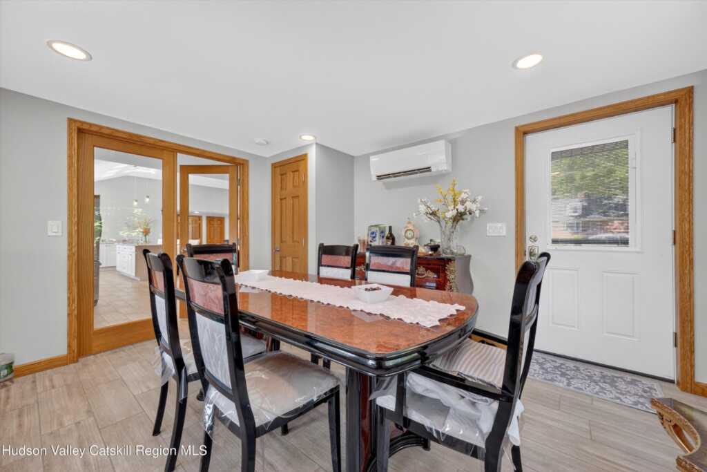 6 Hasbrouck Place, New Paltz, NY 12561 - Photo 9 of 38