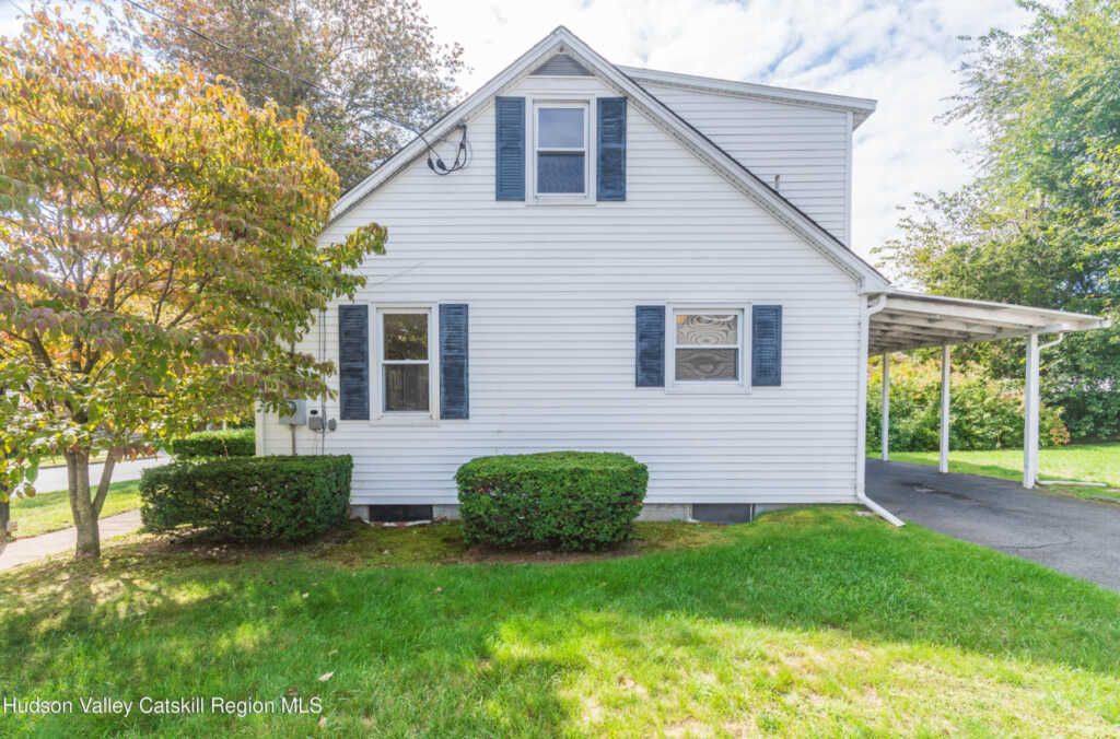 297 Clifton Avenue, Kingston, NY 12401 - Photo 4 of 35