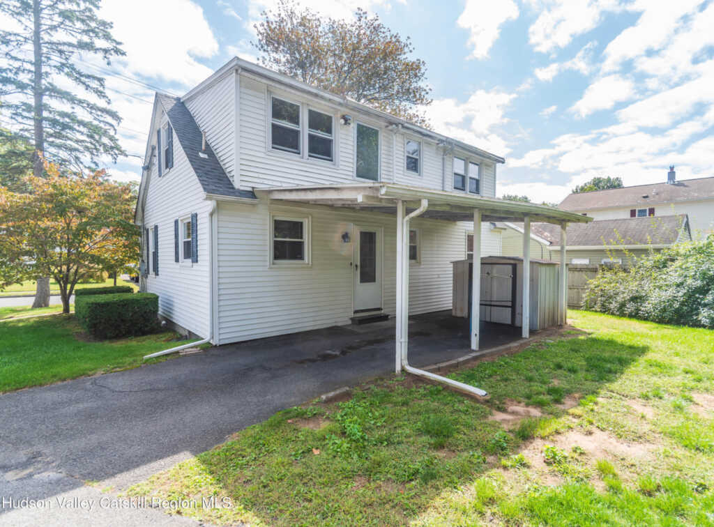 297 Clifton Avenue, Kingston, NY 12401 - Photo 5 of 35