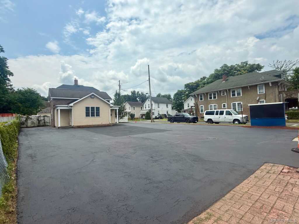 337 Broadway, Kingston, NY 12401 - Photo 11 of 11