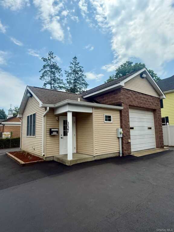 337 Broadway, Kingston, NY 12401 - Photo 3 of 11