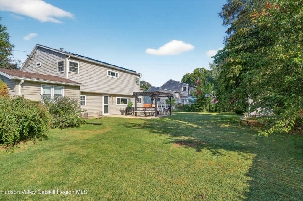 2 Edgewood Drive, Saugerties, NY 12477 - Photo 22 of 25