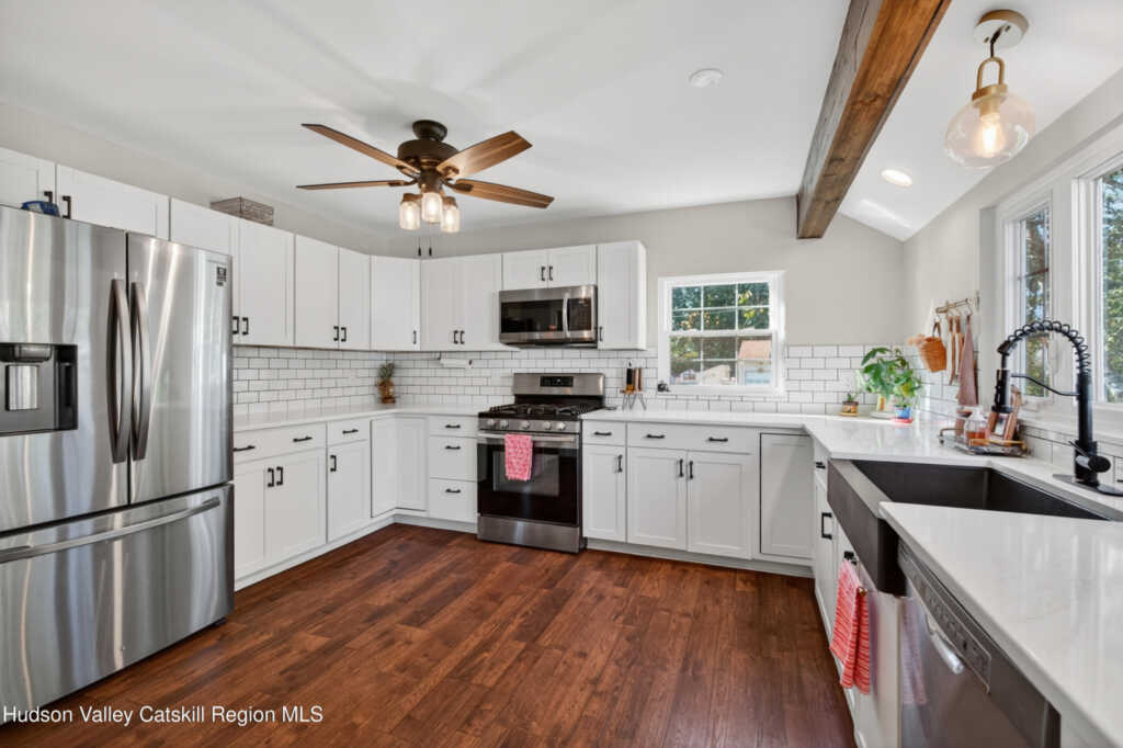 2 Edgewood Drive, Saugerties, NY 12477 - Photo 4 of 25