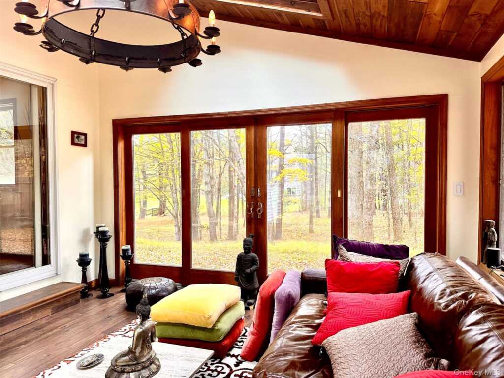 1521 Glasco Turnpike, Woodstock, NY 12498 - Photo 10 of 26