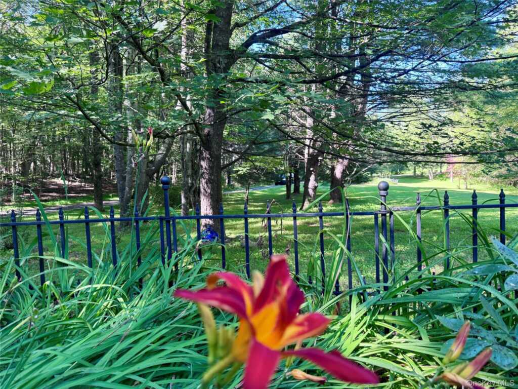 1521 Glasco Turnpike, Woodstock, NY 12498 - Photo 20 of 26
