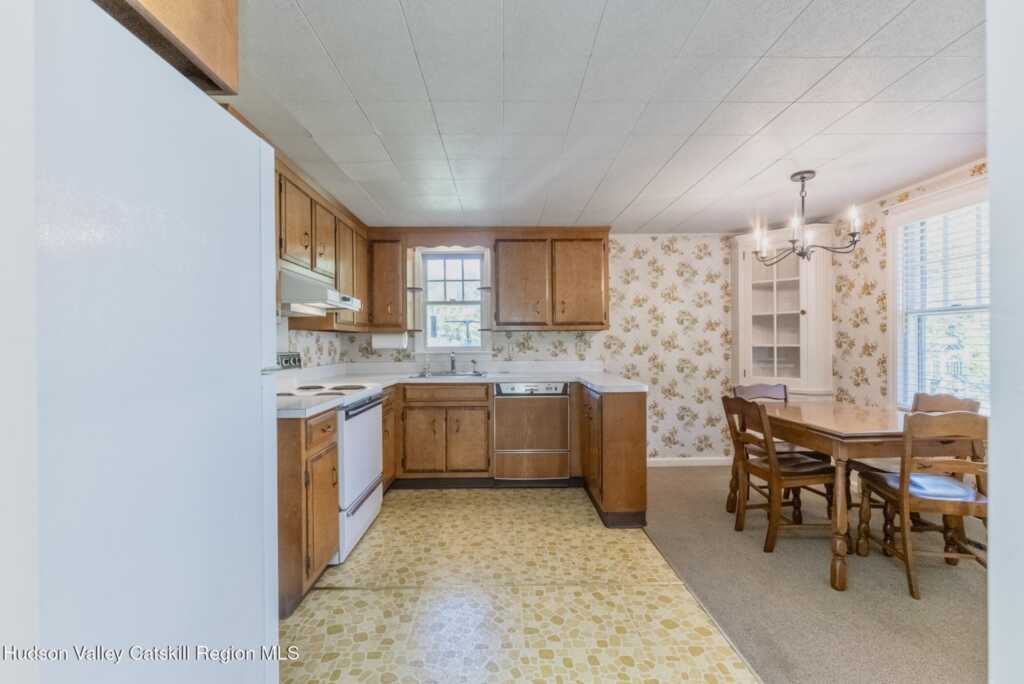 57 Dunneman Avenue, Kingston, NY 12401 - Photo 12 of 43