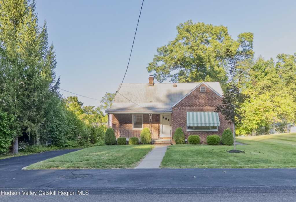 57 Dunneman Avenue, Kingston, NY 12401 - Photo 3 of 43