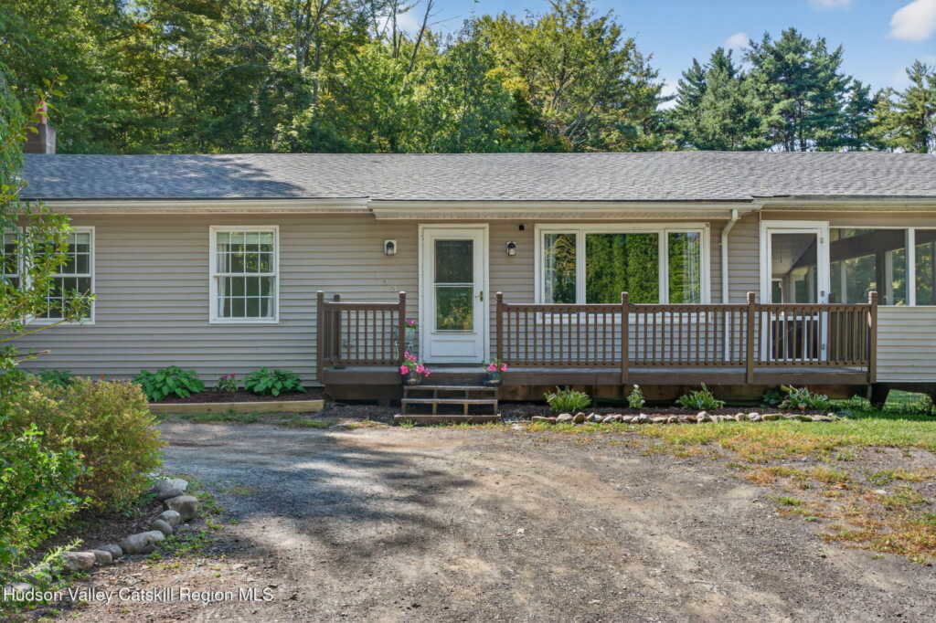 133 Rt 32a, Saugerties, NY 12477