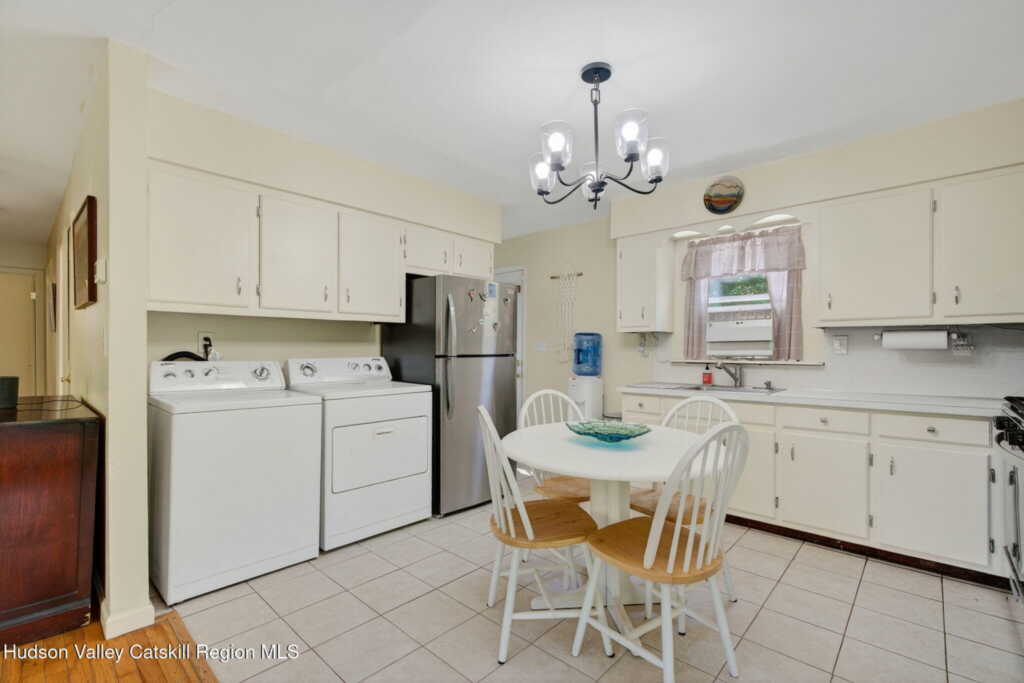 133 Rt 32a, Saugerties, NY 12477 - Photo 7 of 31