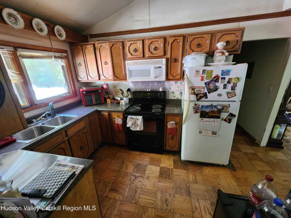 11 Echo Hill Road, Saugerties, NY 12477 - Photo 8 of 26