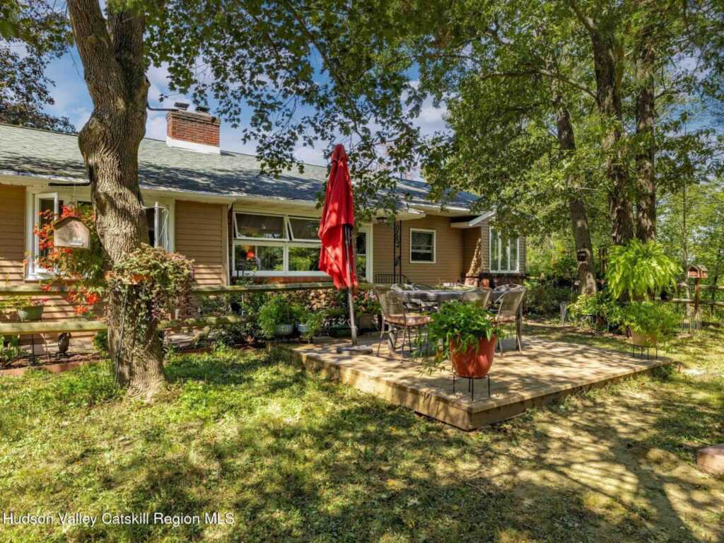 30 Glenerie Lane, Saugerties, NY 12477 - Photo 2 of 37
