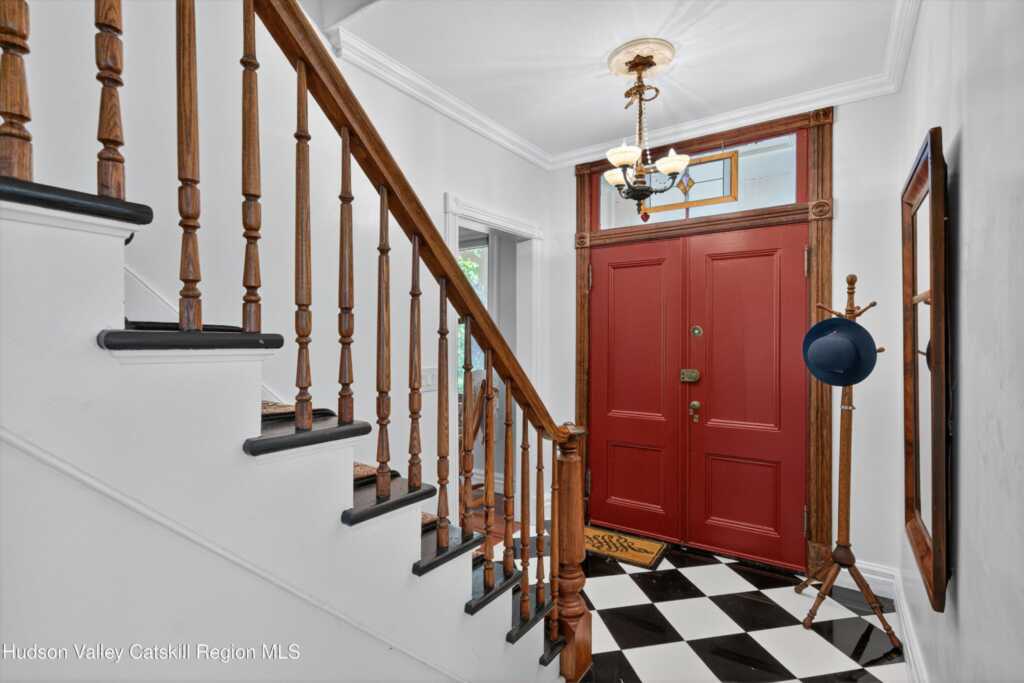 313 Cottekill Road, Stone Ridge, NY 12484 - Photo 5 of 41