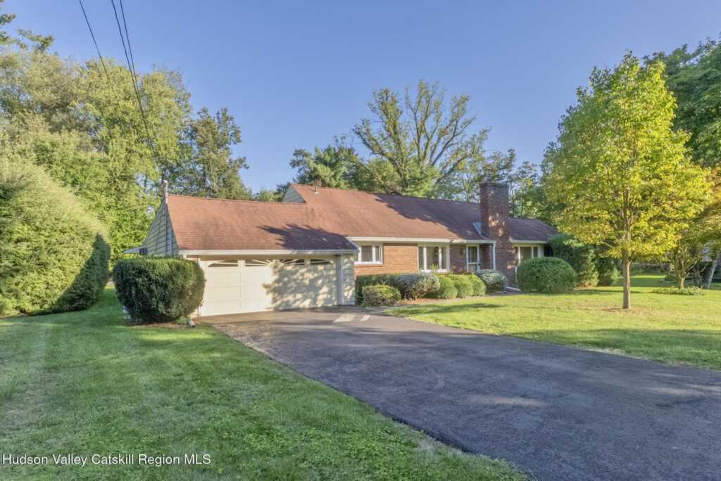 118 Sunset Terrace, Hurley, NY 12443 - Photo 2 of 42