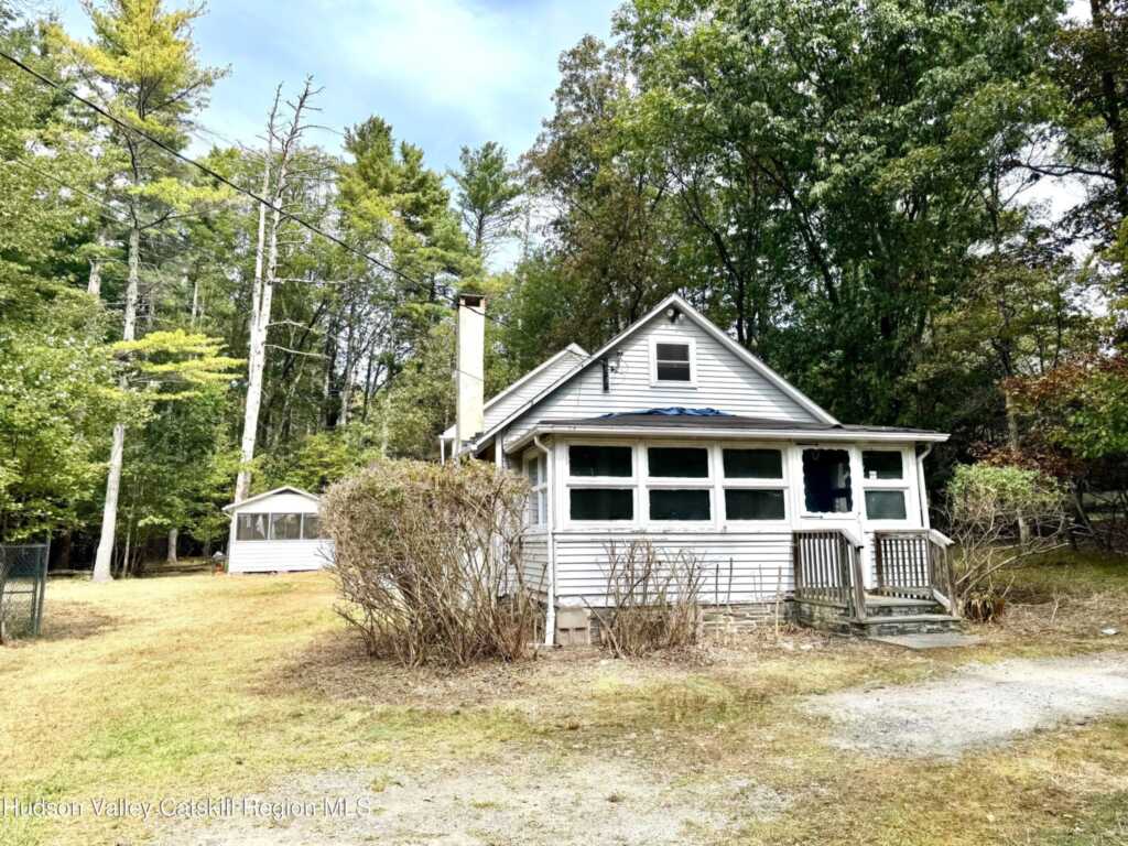 252 Ralph Vedder Road, Saugerties, NY 12477