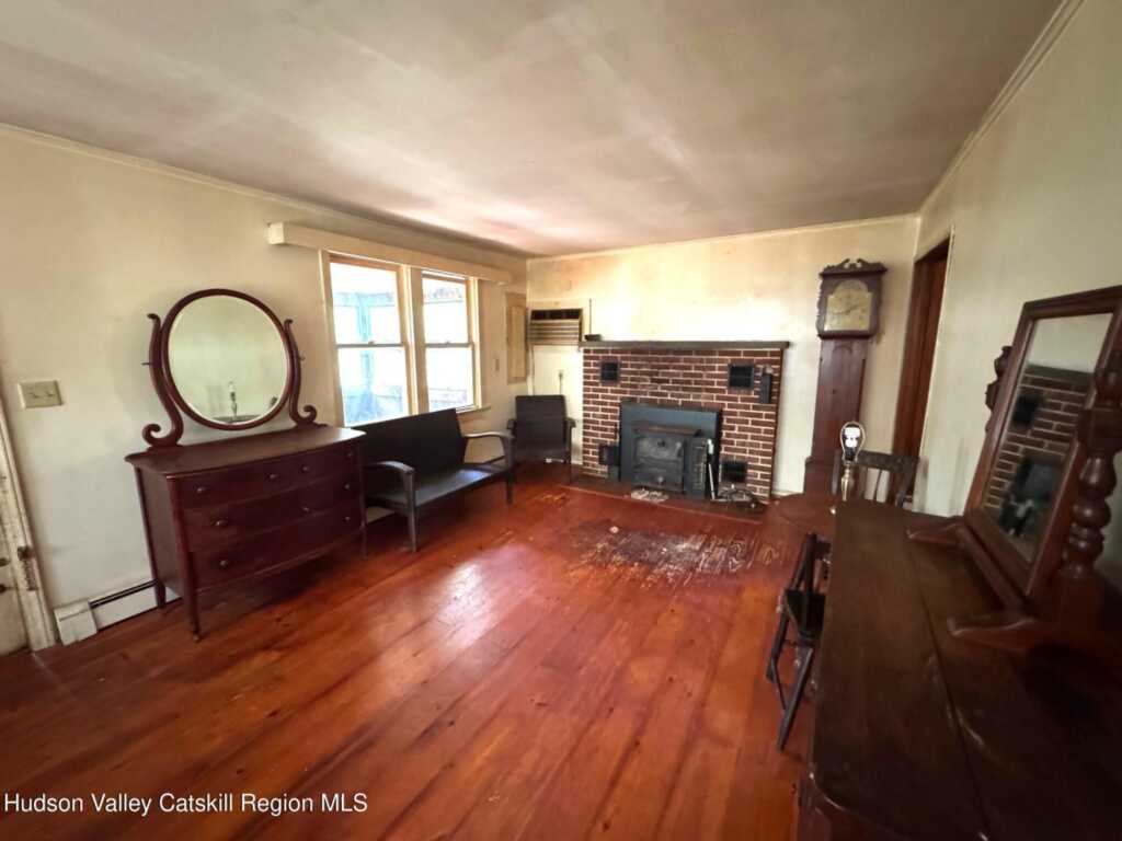 252 Ralph Vedder Road, Saugerties, NY 12477 - Photo 5 of 19