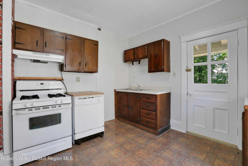 59 Oreilly Street, Kingston, NY 12401 - Photo 9 of 22