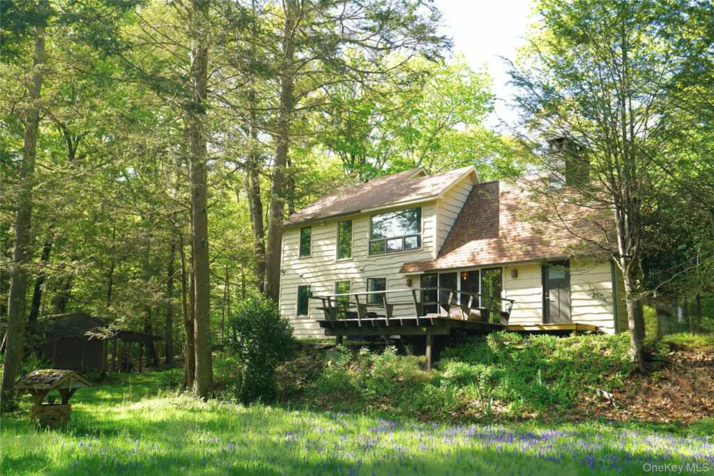 241 Silver Hollow Road, Woodstock, NY 12495 - Photo 2 of 42