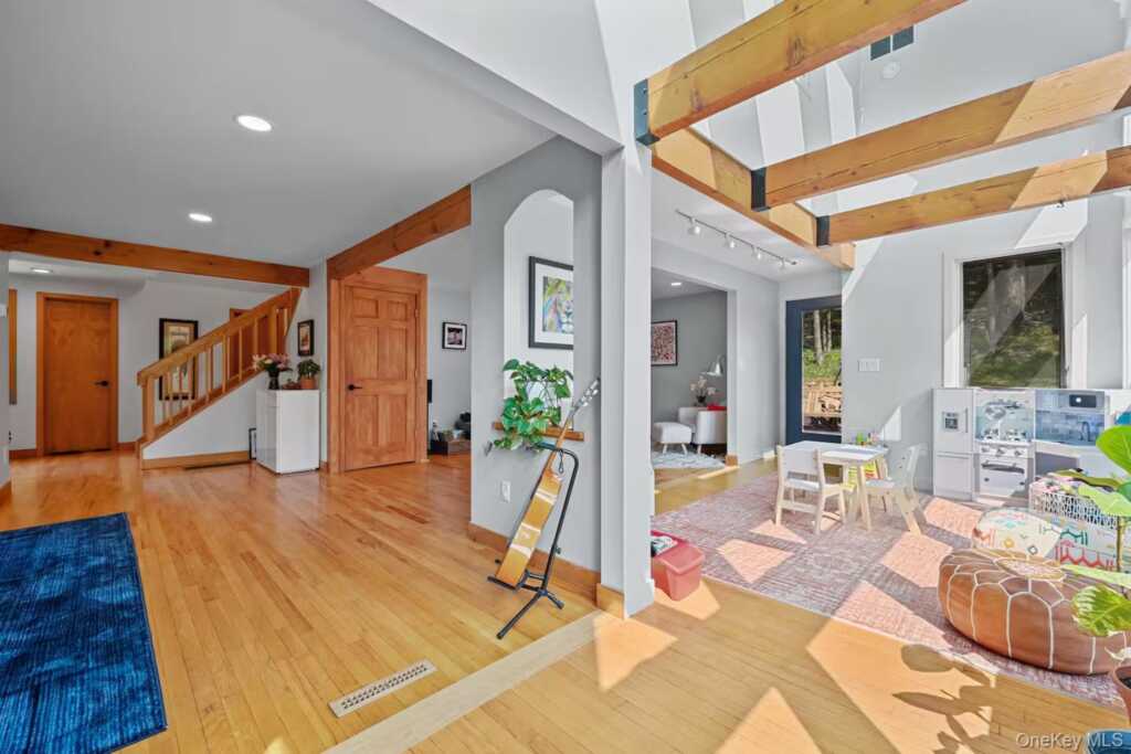 4 Spies Road, New Paltz, NY 12561 - Photo 7 of 41