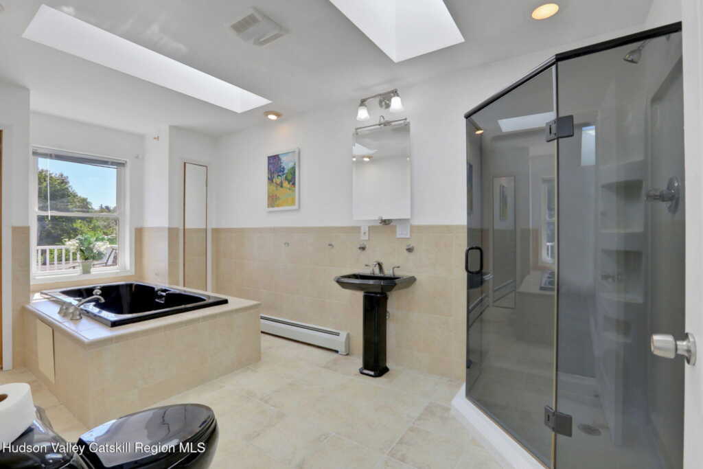 102 Greenkill Avenue, Kingston, NY 12401 - Photo 13 of 30