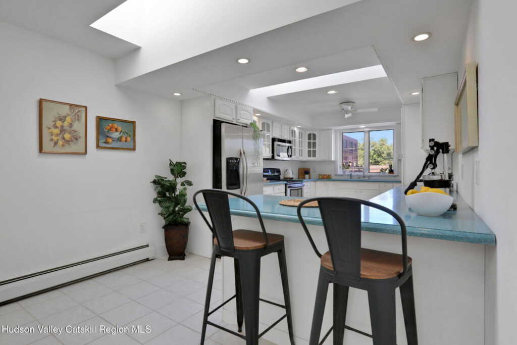 102 Greenkill Avenue, Kingston, NY 12401 - Photo 6 of 30