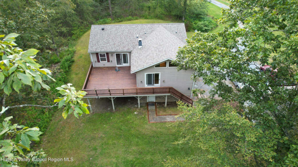 34 Laura Drive, New Paltz, NY 12561 - Photo 9 of 50